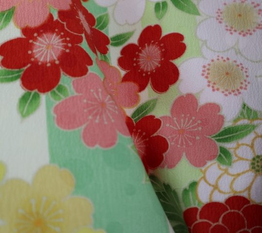 卒業式袴レンタルNo.691[SSサイズ][pom ponette]黄緑×白ストライプ・花の丸